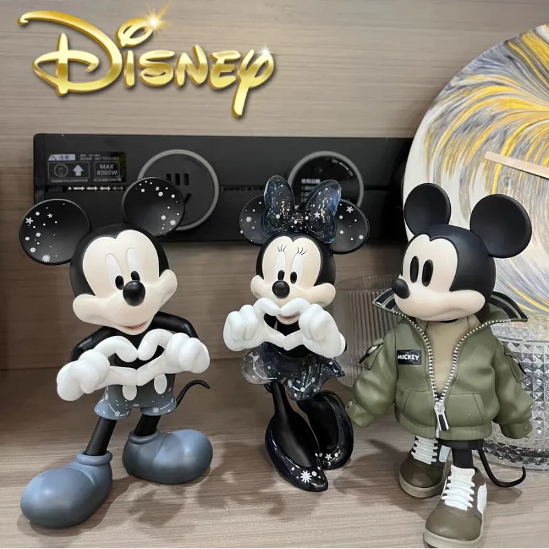 2023 Sıcak Disney Hakiki Mutlu Ördek Donald Ördek Mickey Minnie moda Oyuncaklar El Yapımı Oyuncaklar masaüstü araba Dekorasyon Sevimli Doğum Günü Gif