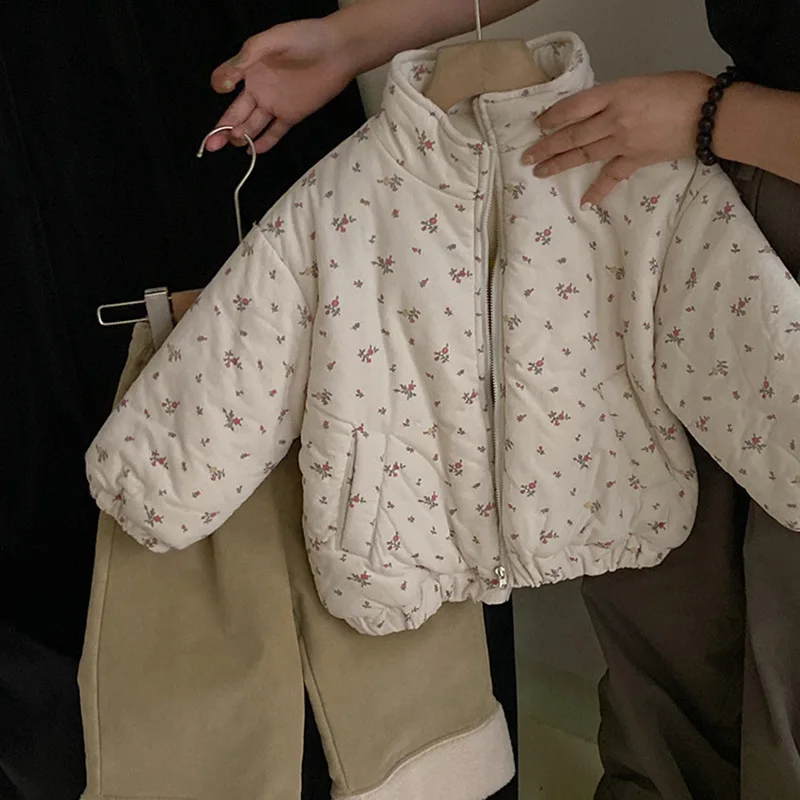 Kış 2023 Çocuk Kız 2 adet giyim seti Pamuk Çiçek Baskılı Sıcak Dış Giyim Ceket Giyim Takım Elbise Patchwork Pantolon Çocuk Kız Kıyafet